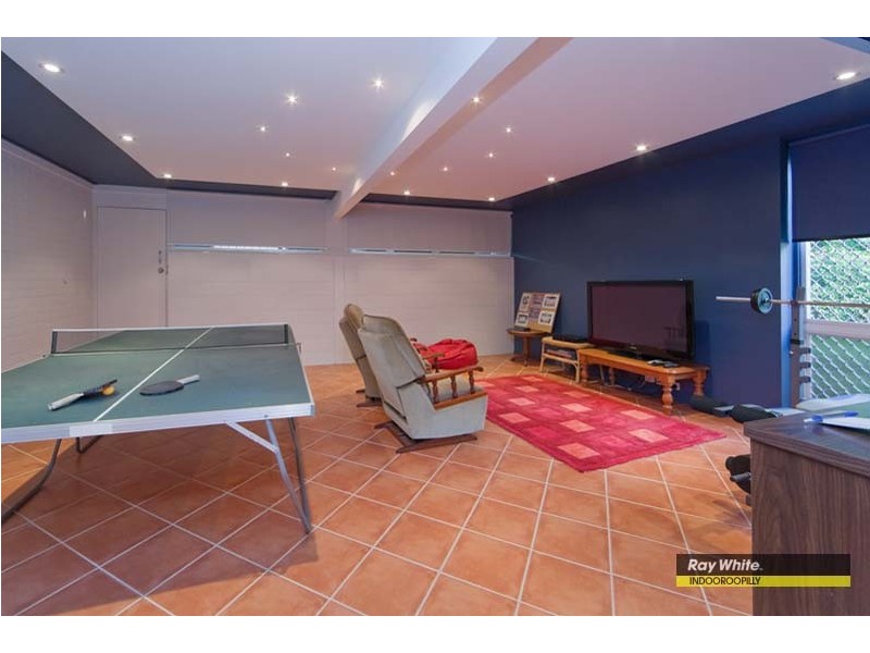 15 Nindethana Street, Indooroopilly QLD 4068