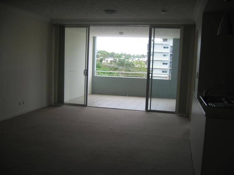 4/16 Grosvenor Road, Indooroopilly QLD 4068