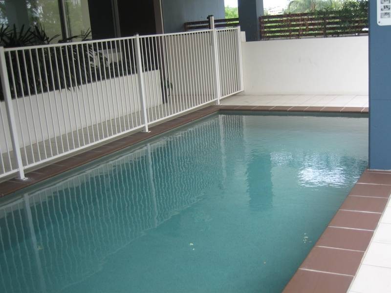 4/16 Grosvenor Road, Indooroopilly QLD 4068