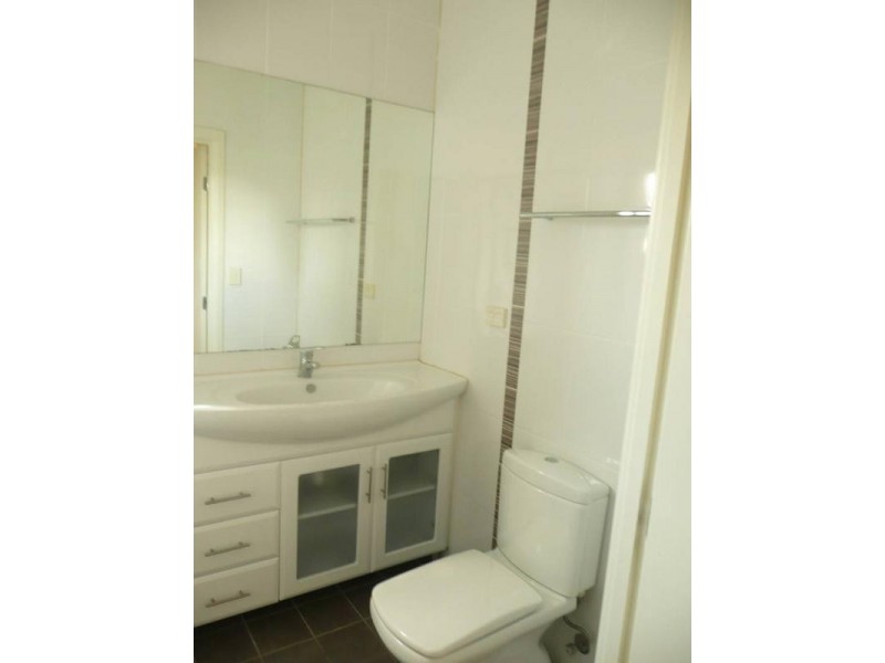 5/146 Clarence Road, Indooroopilly QLD 4068