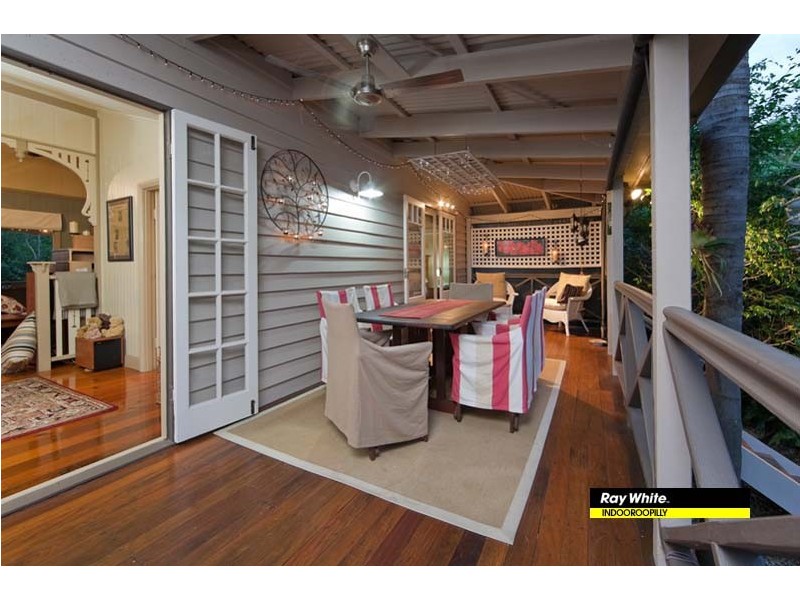 4 Jainba Street, Indooroopilly QLD 4068