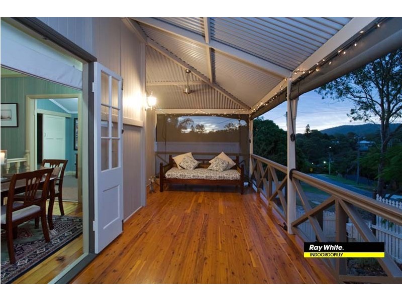 4 Jainba Street, Indooroopilly QLD 4068