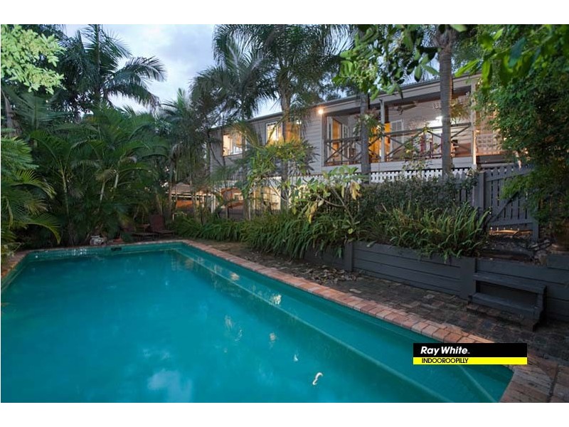 4 Jainba Street, Indooroopilly QLD 4068