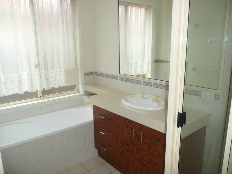 27 Pratten Street, Corinda QLD 4075