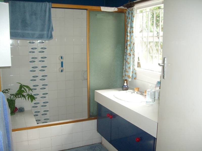 40 Rennie Street, Indooroopilly QLD 4068