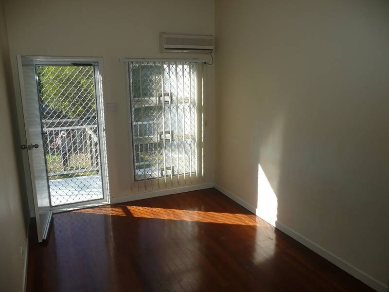 1/109 Central Avenue, Indooroopilly QLD 4068
