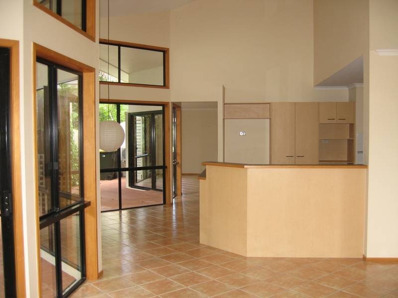 19 Carnarvon Road, Indooroopilly QLD 4068