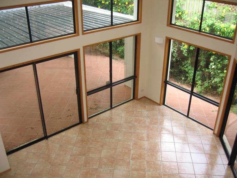 19 Carnarvon Road, Indooroopilly QLD 4068