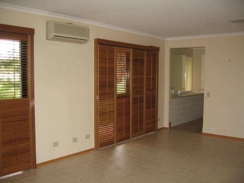 19 Carnarvon Road, Indooroopilly QLD 4068