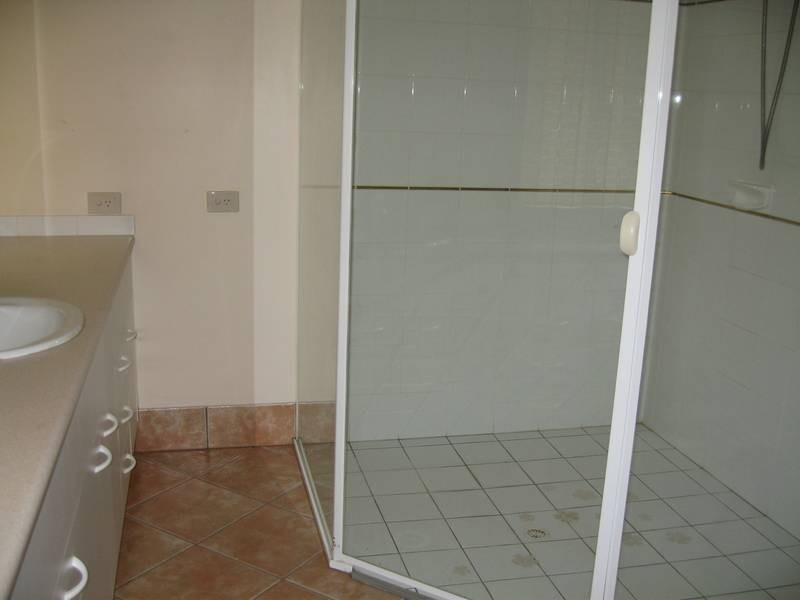 19 Carnarvon Road, Indooroopilly QLD 4068