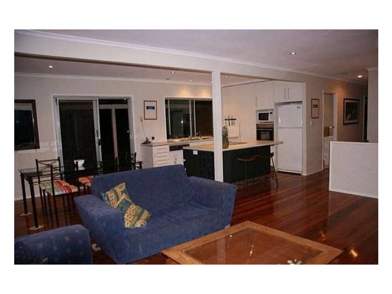 28 Almeida Street, Indooroopilly QLD 4068