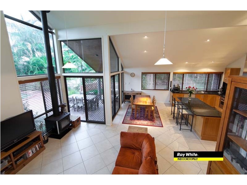 21 Caladenia Street, Indooroopilly QLD 4068