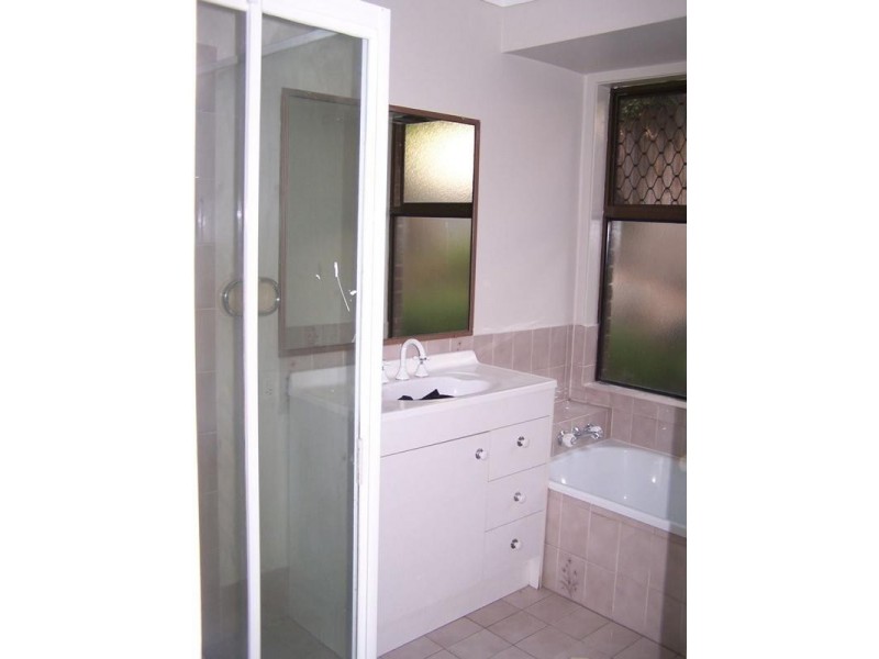 109 Tanglewood Street, Middle Park QLD 4074