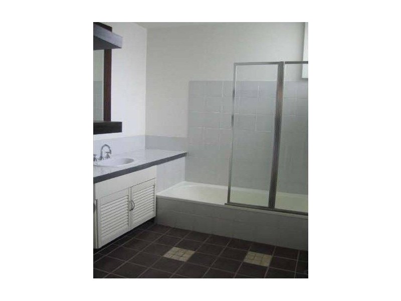 6/12 Underhill Avenue, Indooroopilly QLD 4068