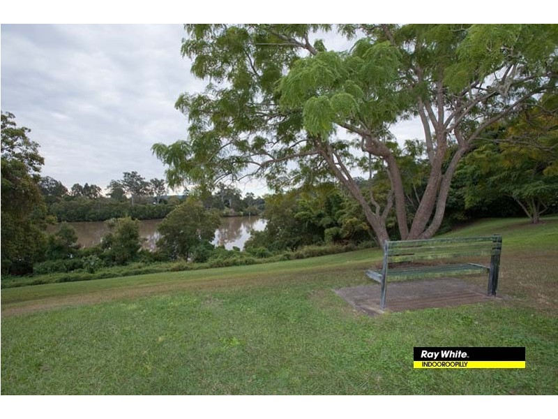 26 Ardoyne Road, Corinda QLD 4075