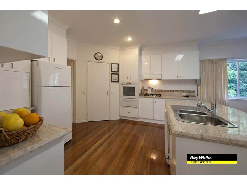 9/43a Goldieslie Road, Indooroopilly QLD 4068