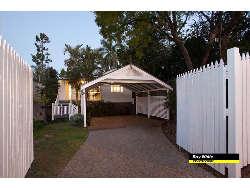 221 Swann Road, Taringa QLD 4068