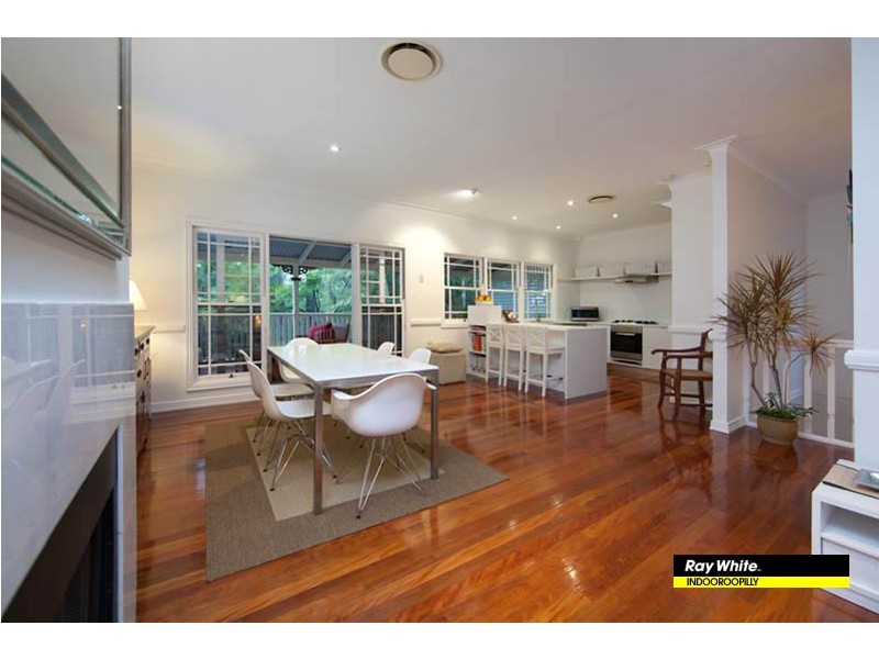 221 Swann Road, Taringa QLD 4068