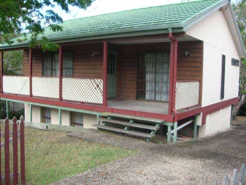 39 Moordale Street, Chapel Hill QLD 4069