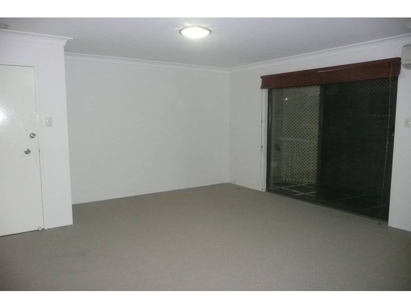 2/18 Foxton Street, Indooroopilly QLD 4068