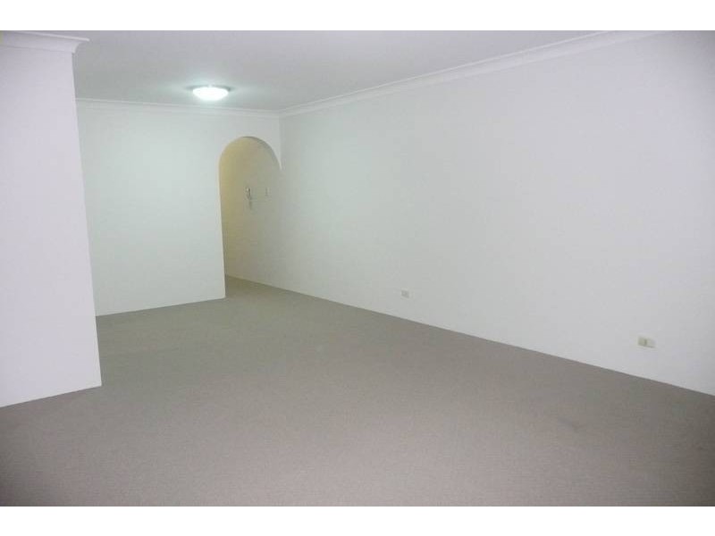 2/18 Foxton Street, Indooroopilly QLD 4068