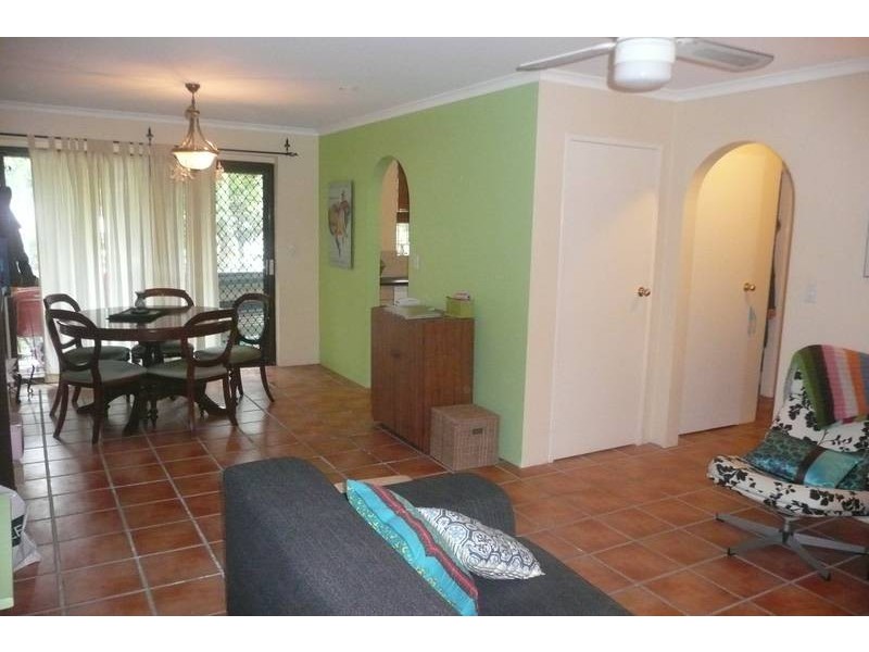 4/55 Central Avenue, Indooroopilly QLD 4068