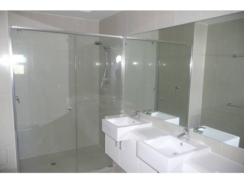 604/30 Riverview Terrace, Indooroopilly QLD 4068