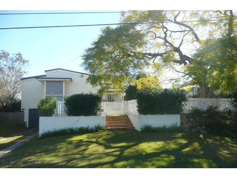 19 Darvall Street, Taringa QLD 4068