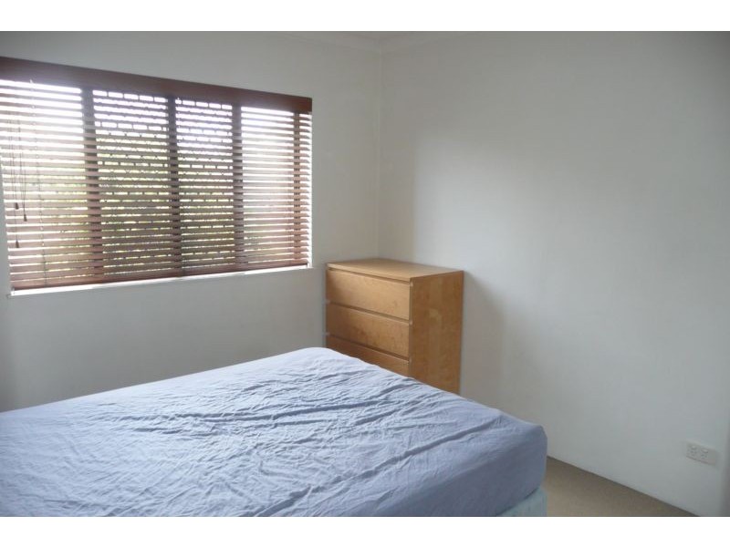 15/300 Sir Fred Schonell Drive, St Lucia QLD 4067