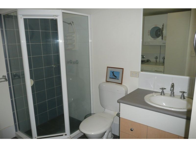 15/300 Sir Fred Schonell Drive, St Lucia QLD 4067