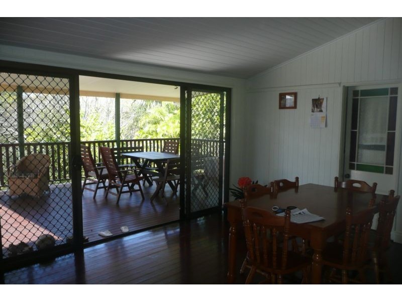 10 Usher Street, Indooroopilly QLD 4068