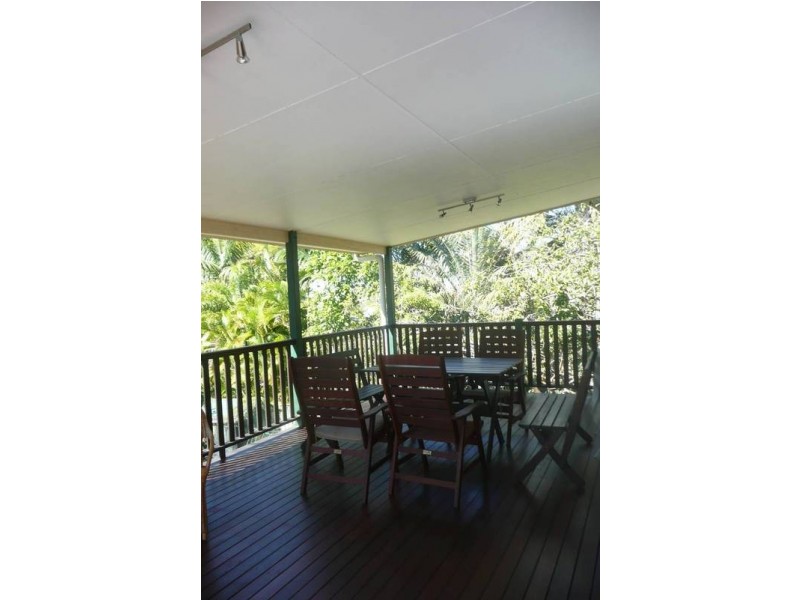 10 Usher Street, Indooroopilly QLD 4068