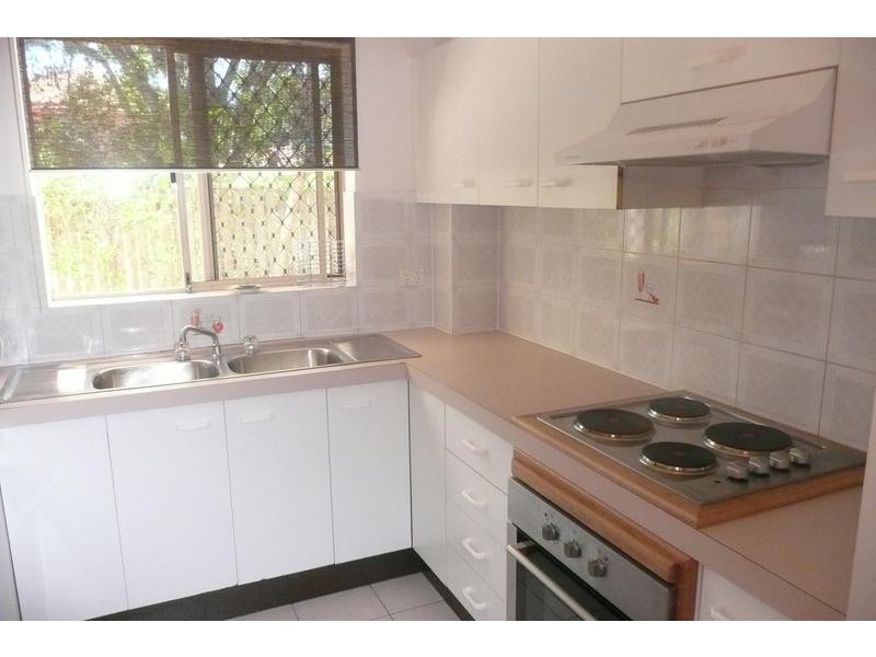 1/169 Sir Fred Schonell Drive, St Lucia QLD 4067