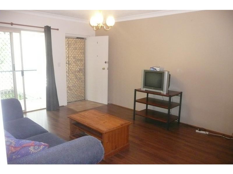 1/169 Sir Fred Schonell Drive, St Lucia QLD 4067