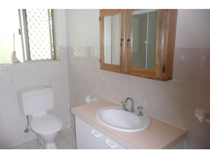 1/169 Sir Fred Schonell Drive, St Lucia QLD 4067