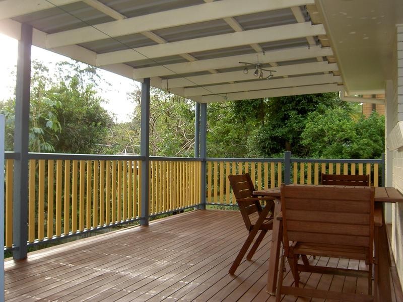 10 Byambee Street, Kenmore QLD 4069