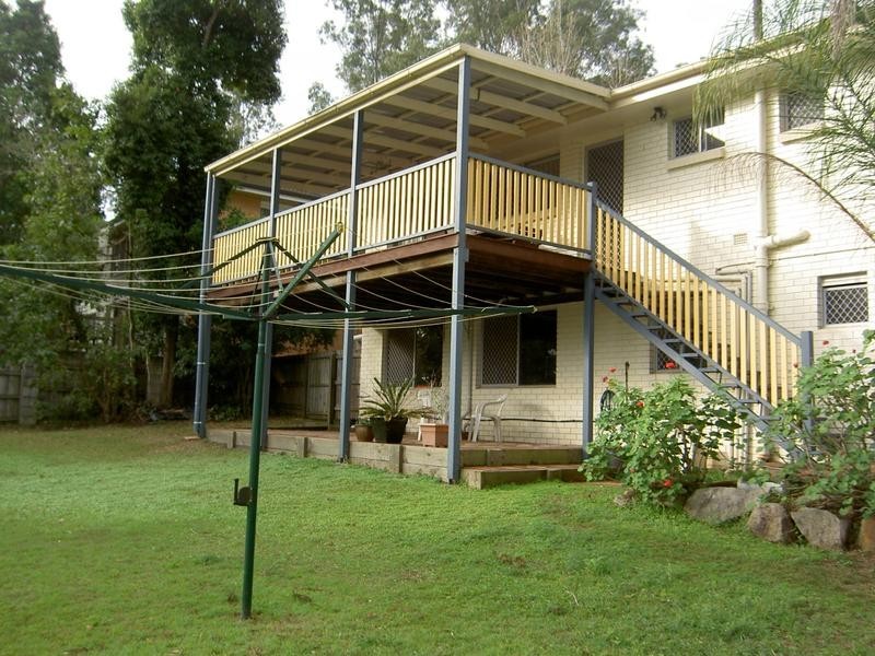 10 Byambee Street, Kenmore QLD 4069