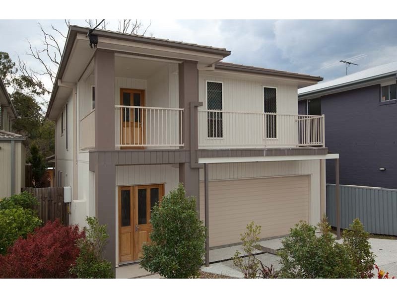 17 Usher Street, Indooroopilly QLD 4068