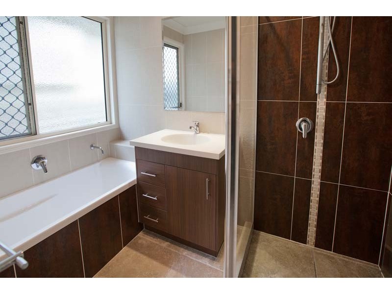 17 Usher Street, Indooroopilly QLD 4068