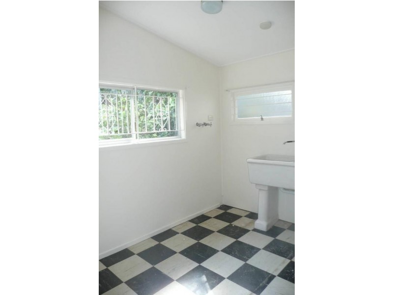 40 Rennie Street, Indooroopilly QLD 4068