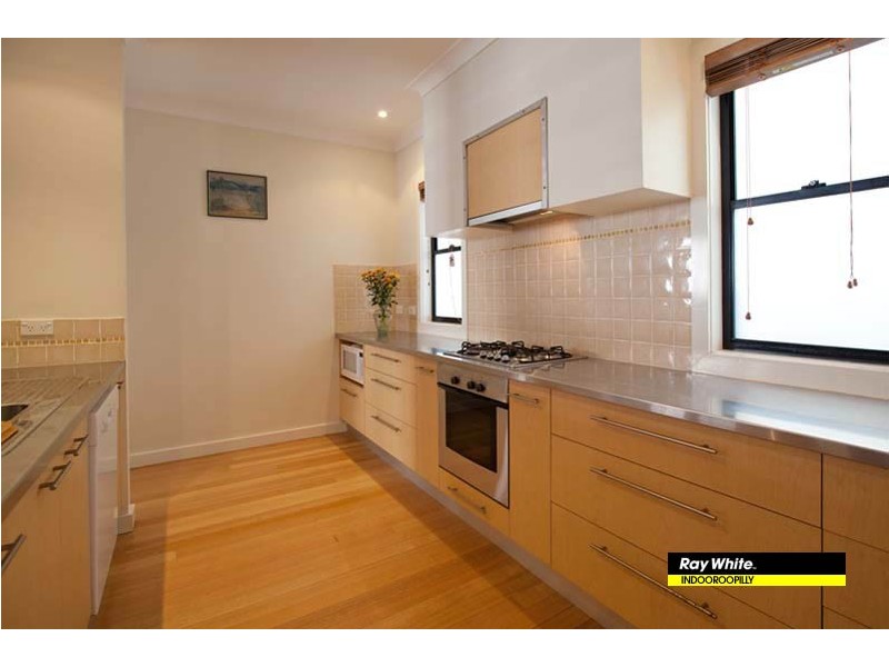 98 Ward Street, Indooroopilly QLD 4068