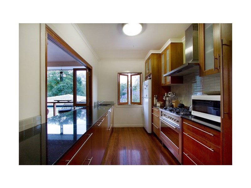 50 Quentin Street, Chapel Hill QLD 4069