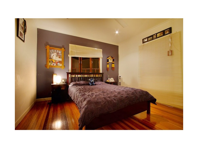 50 Quentin Street, Chapel Hill QLD 4069