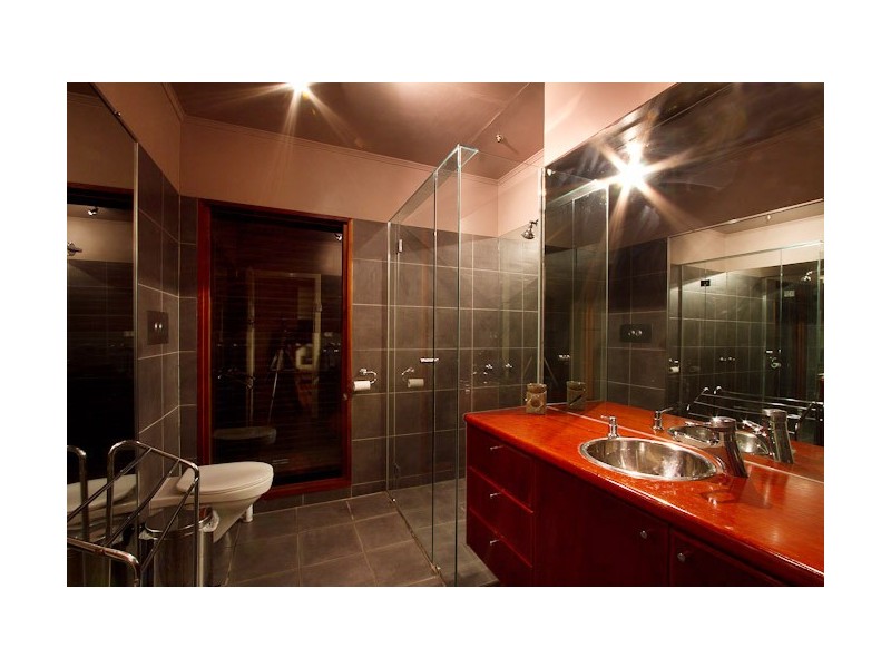 50 Quentin Street, Chapel Hill QLD 4069