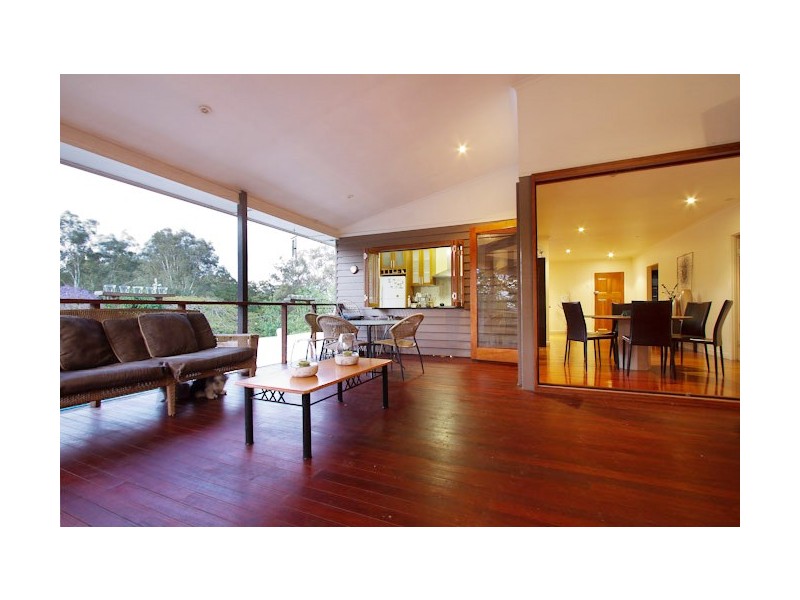 50 Quentin Street, Chapel Hill QLD 4069