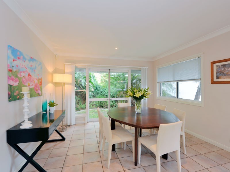 2 Aaron Place, Indooroopilly QLD 4068