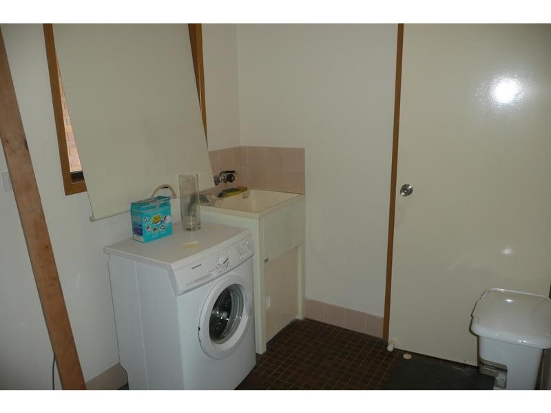 98 Carinya Street, Indooroopilly QLD 4068