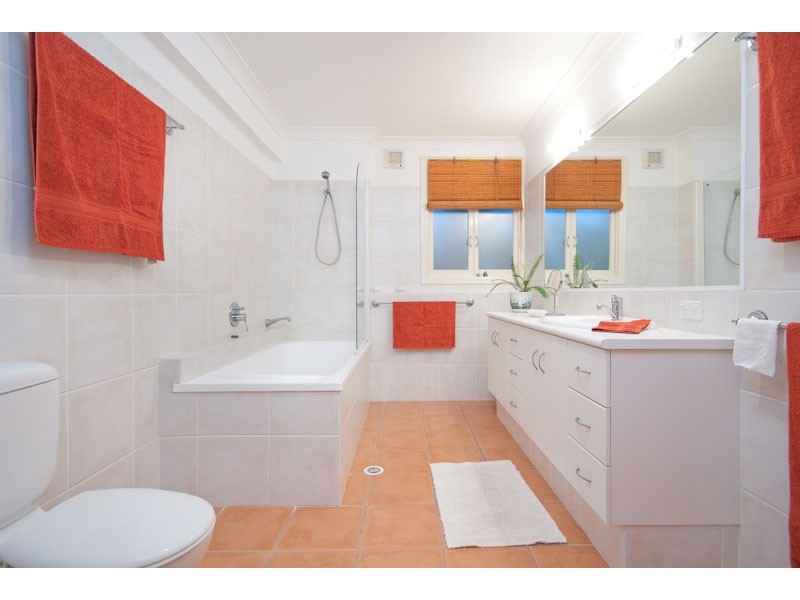 12 Rankin Street, Indooroopilly QLD 4068