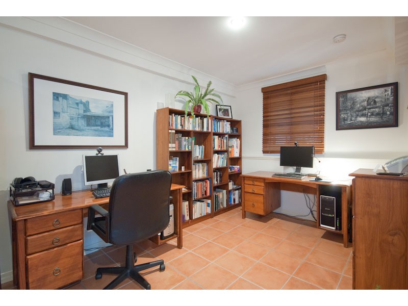 12 Rankin Street, Indooroopilly QLD 4068
