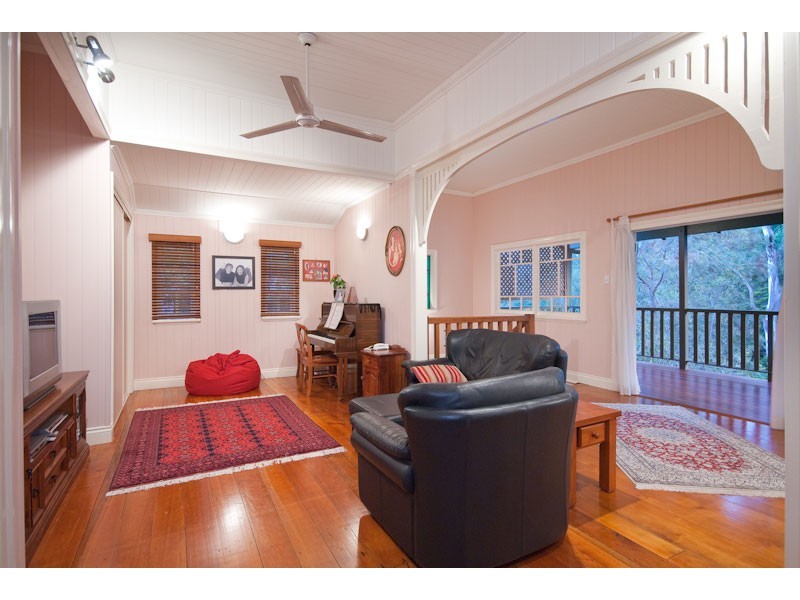 12 Rankin Street, Indooroopilly QLD 4068